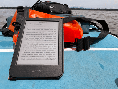 Kobo Clara Colour on a paddleboard